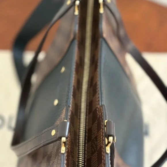 Louis Vuitton Tote/Shoulder Bag - Picture 7 of 17